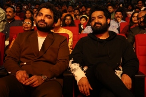 Vishwak Sen, Jr NTR @ Das Ka Dhamki Pre Release Event Stills