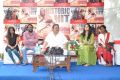 Dasari Narayana Rao appreciates Rudhramadevi Team