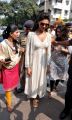 Deepika Padukone visits Siddhivinayak Temple Photos