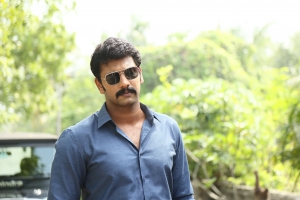 Actor Arulnidhi in Dejavu Movie HD Images
