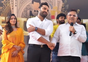 Nivetha Pethuraj, Vishwak Sen, Allu Aravind @ Das Ka Dhumki Movie Launch Stills