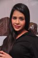 Kritika Singhal @ Dil Deewana team visits Shoe Studio Madras Photos