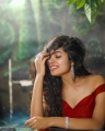 Actress Divi Vadthya Photoshoot Stills