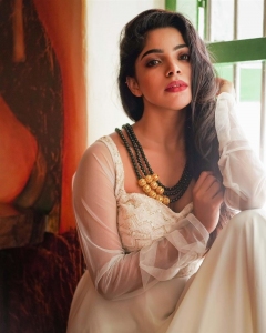 Actress Divya Bharathi Photoshoot Images