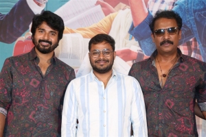 Sivakarthikeyan, Cibi Chakaravarthi, Samuthirakani @ Don Movie Thanks Meet Hyderabad Photos