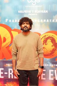 Vignesh Shivan @ Dragon Pre Release Event Stills