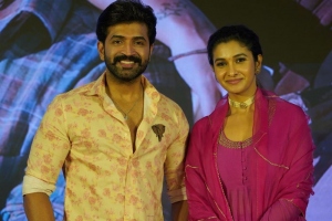 Arun Vijay, Priya Bhavani Shankar @ Enugu Movie Trailer Launch Stills