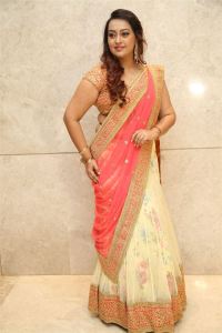 Thala Movie Actress Ester Noronha Photos