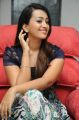 Telugu Heroine Esther Photos