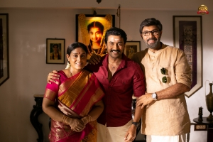 Saranya Ponvanna, Suriya, Sathyaraj in Etharkum Thuninthavan Movie HD Images