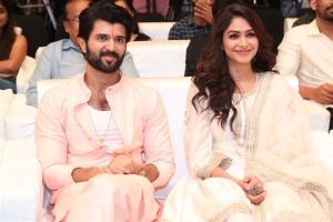 Vijay Devarakonda, Mrunal Thakur @ Family Star Movie Press Meet Stills