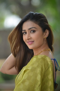 Actress Farnaz Shetty Stills @ Induvadana Success Meet