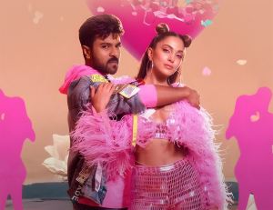 Ram Charan, Kiara Advani in Game Changer HD Images