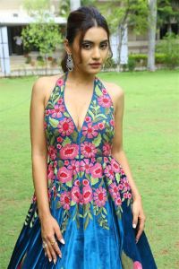 Actress Garima Chouhan Pictures @ Seetha Kalyana Vaibhogame Press Meet