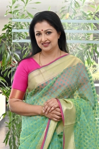 Actress Gautami Latest Pics @ Anni Manchi Sakunamule Interview