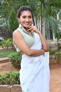 Actress Gnaneshwari Kandregula Stills @ MayaLo Movie Trailer Launch