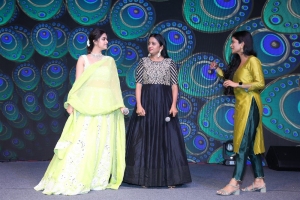 Keerthy Suresh, Suma, Shravya Varma @ Good Luck Sakhi Movie Pre Release Event Stills