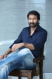 Actor Gopichand Photos @ Rama Banam Movie Interview