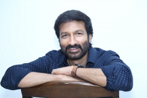 Actor Gopichand Photos @ Rama Banam Movie Interview