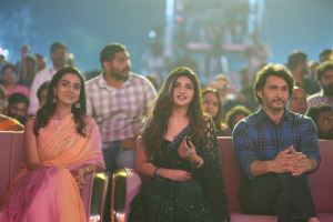 Meenakshi Chaudhary, Sree Leela, Mahesh Babu @ Guntur Kaaram Pre-Release Event Stills