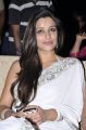 Actress Madhurima in White Saree at Santosham Awards 2012 Photos