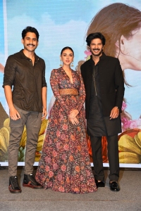 Naga Chaitanya, Aditi Rao Hydari, Dulquer Salmaan @ Hey Sinamika Pre-Release Event Stills