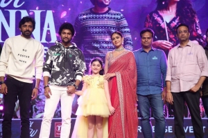 Mohan Cherukuri, Nani, Baby Kiara Khanna, Mrunal Thakur, Dr. Vijender Reddy Teegala @ Hi Nanna Pre-Release Event Stills