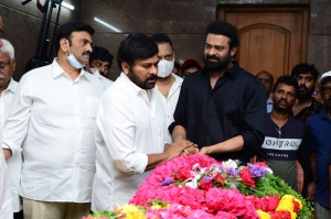 Chiranjeevi pay homage to Krishnam Raju Photos