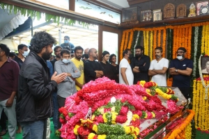 Satyadev Kancharana pay homage to Krishnam Raju Photos