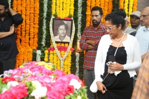 Celebs pay homage to Krishnam Raju Photos