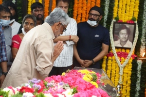 Murali Mohan pay homage to Krishnam Raju Photos