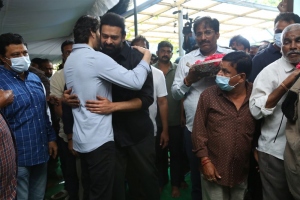 Mahesh Babu, Prabhas pay homage to Krishnam Raju Photos