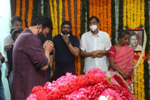 Venkatesh pay homage to Krishnam Raju Photos