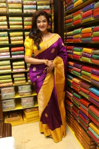 Actress Honey Rose Silk Saree Pics @ Chandana Brothers Shopping Mall Launch