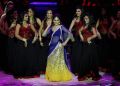 Madhuri Dixit Dance at IIFA Awards 2013 Photos