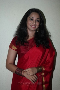 Actress Indu Thampi in Red Saree Beautiful Pictures