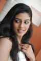 Iniya Cute Photo Shoot Stills