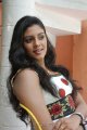 Iniya Cute Photo Shoot Stills