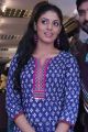 Tamil Actress Iniya Stills in Kan Pesum Varthaigal Movie