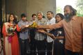 Inji Idupazhagi Movie Pooja Stills