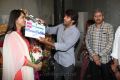 Inji Idupazhagi Movie Pooja Stills