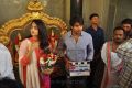 Inji Idupazhagi Movie Pooja Stills