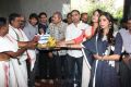 Inji Idupazhagi Movie Pooja Stills