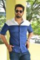 Inthalo Ennenni Vinthalo Hero Nandu Interview Pictures