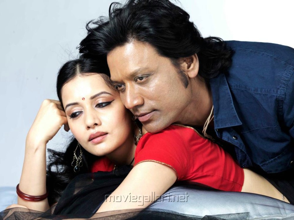Picture 234728 | SJ Surya & Savithri in Isai Tamil Movie 