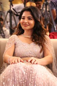 Bhaje Vaayu Vegam Heroine Iswarya Menon Cute Pics