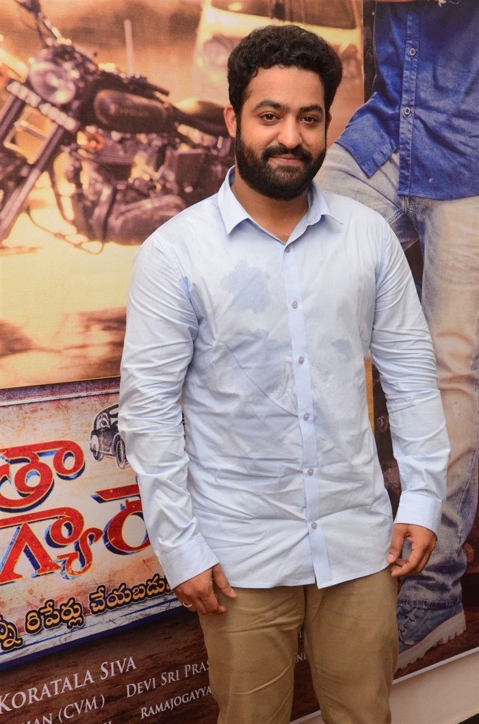 Janatha garage 2016