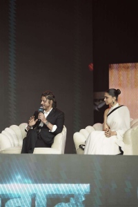 Shah Rukh Khan, Deepika Padukone @ Jawan Movie Success Press Conference Photos