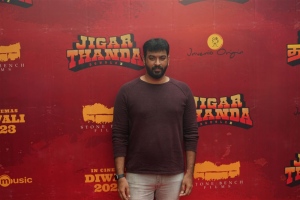 Lyricist Vivek @ Jigarthanda DoubleX Press Meet Stills