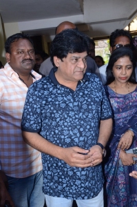 Celebs Pay Last Respects to Director K Viswanath Photos